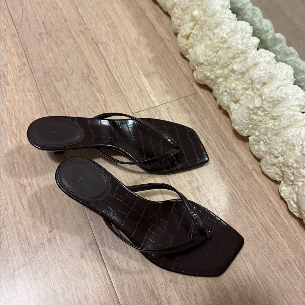 H&M Brown Croc-Embossed Women's Sandals